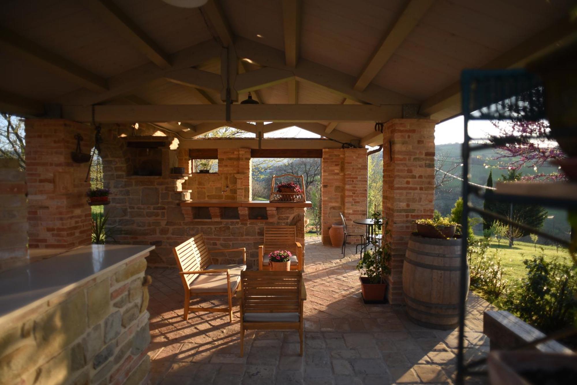 Quelli Del Picchio Bed & Breakfast Cupramontana Exterior photo