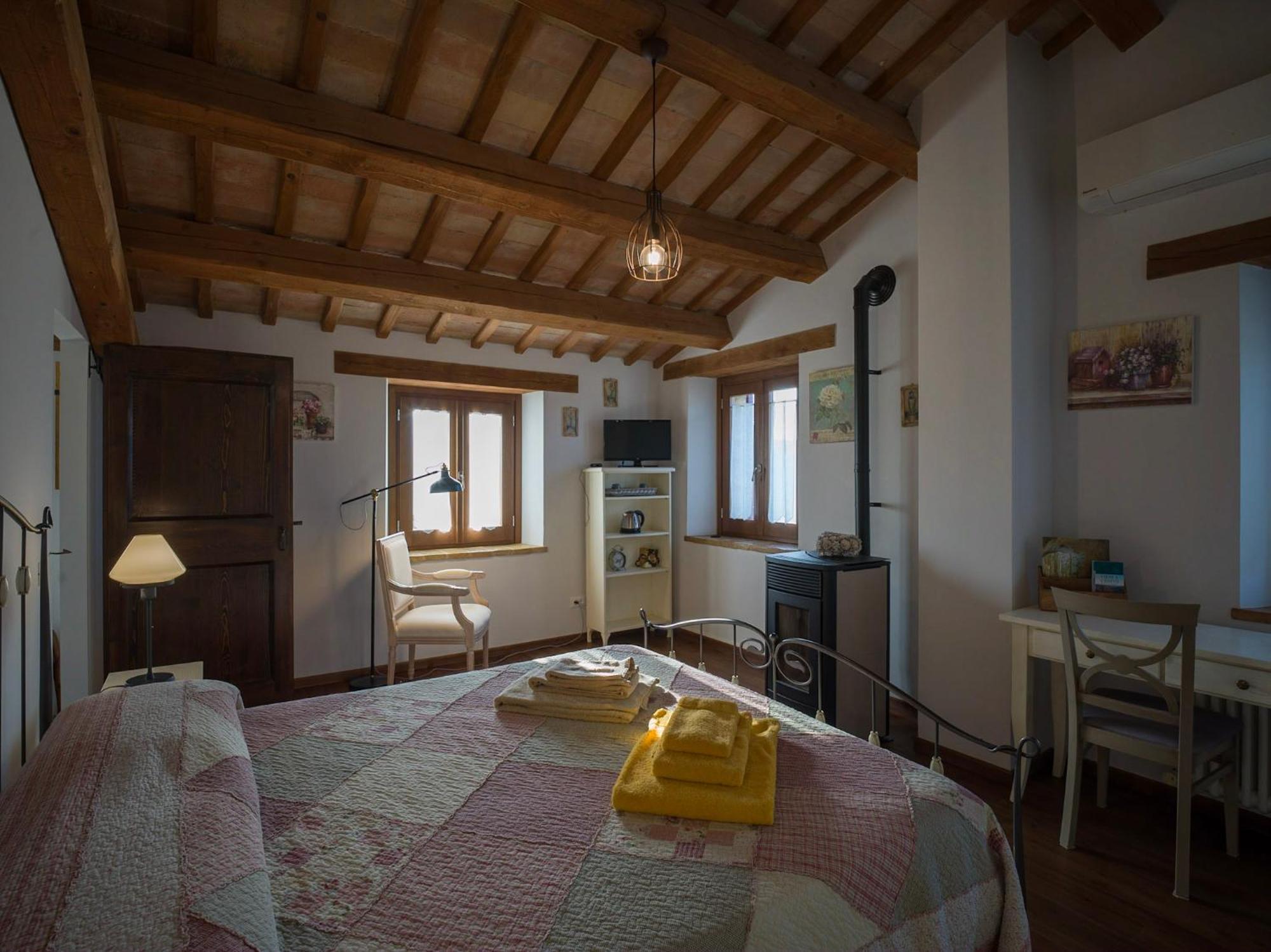 Quelli Del Picchio Bed & Breakfast Cupramontana Exterior photo